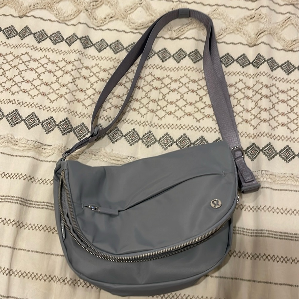Luluelmon all night festival bag